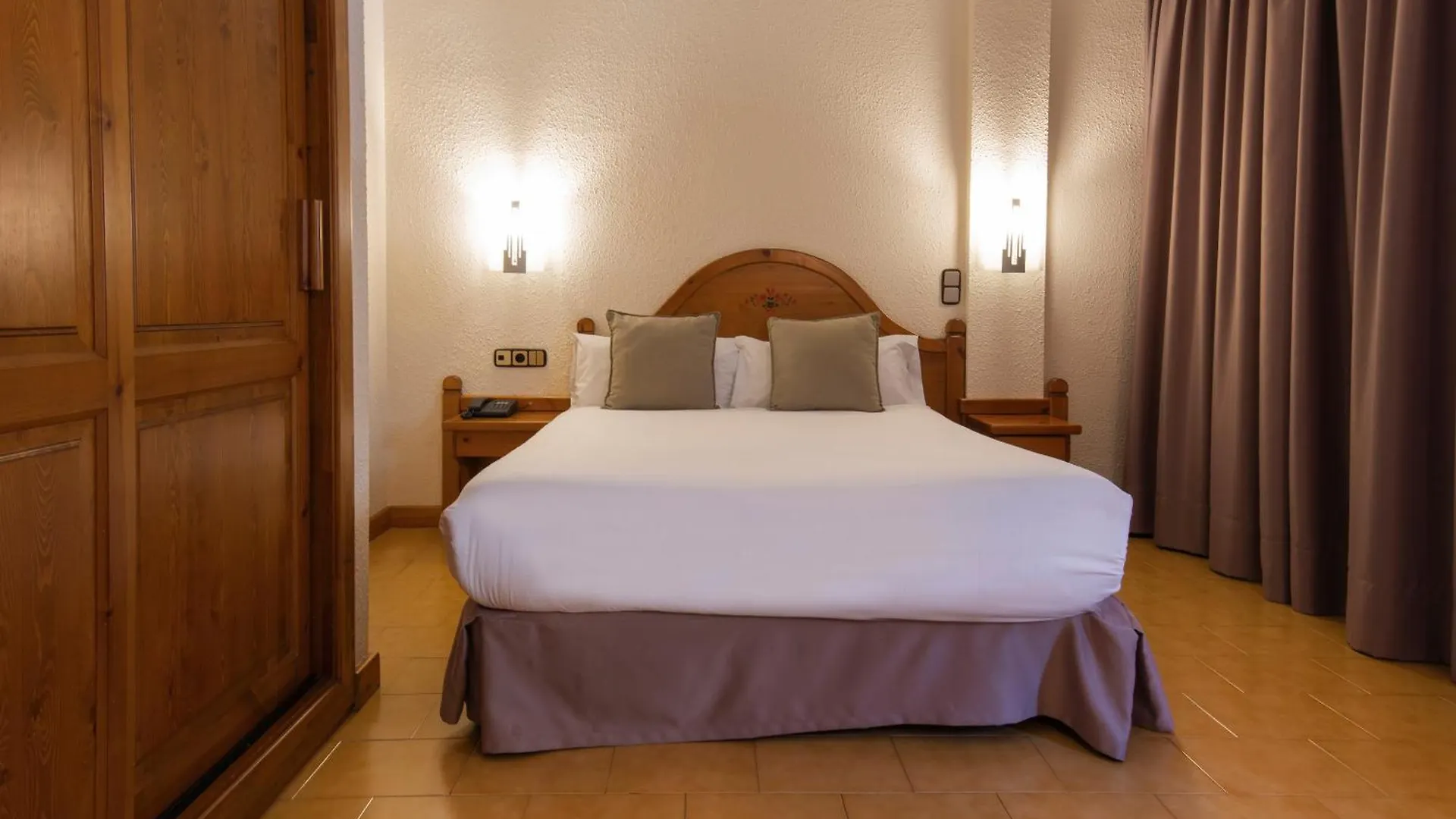Hotel Sant Gothard 아린잘 안도라